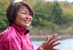 サムネイル：カヌー／コーチ　西明美さん