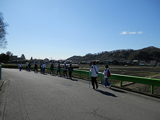 画像：四季のウォークの様子