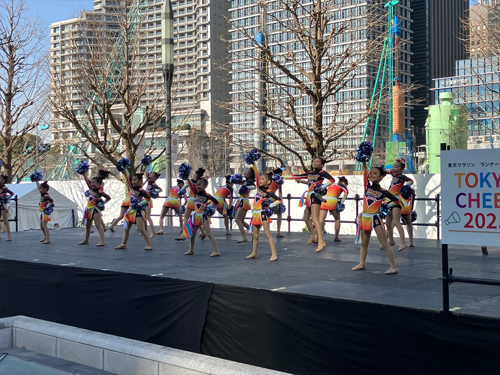 東京駅前・行幸通りの様子です。