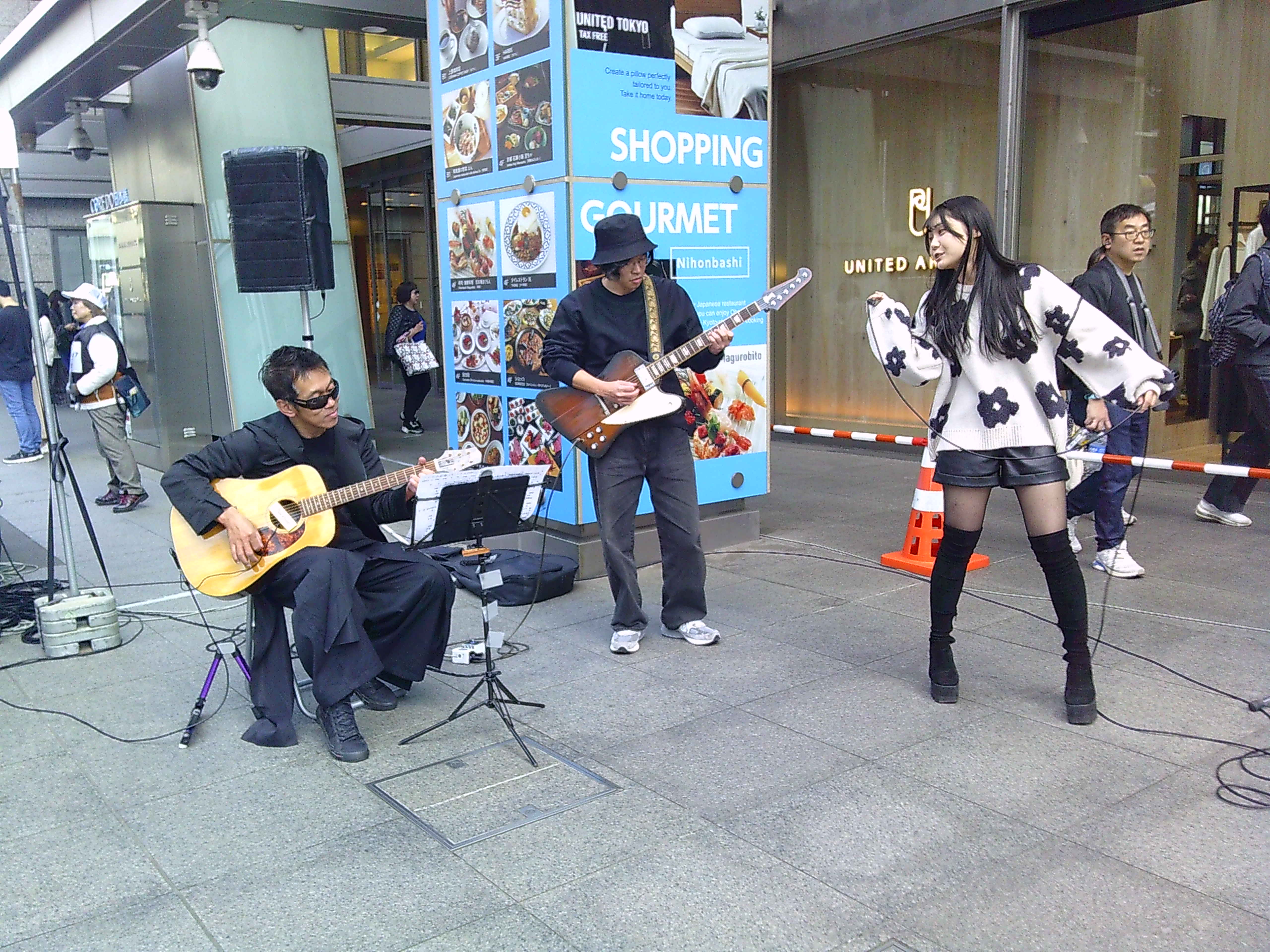 コレド日本橋前の様子です。