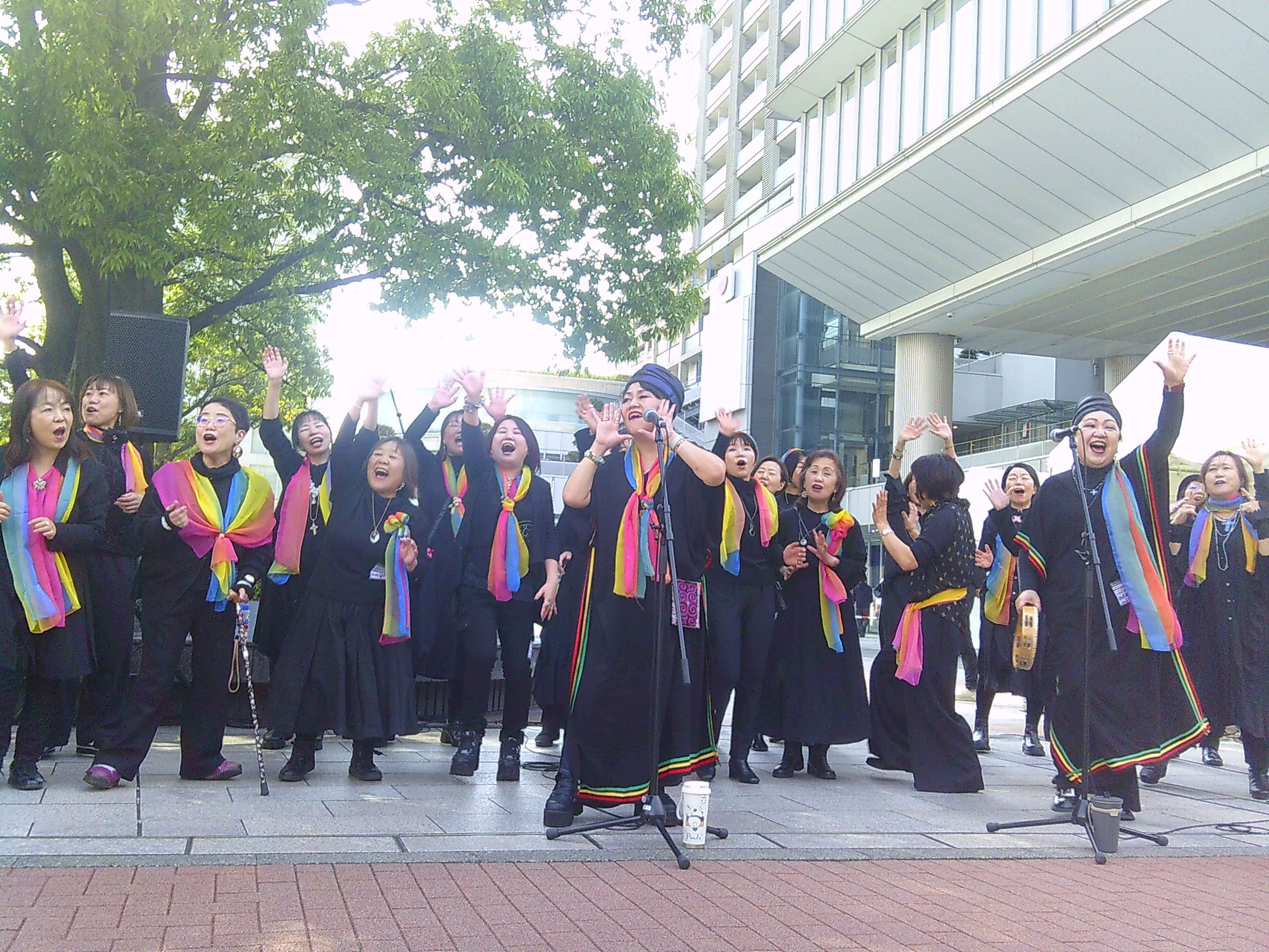 トルナーレ日本橋浜町前（交差点）の様子です。